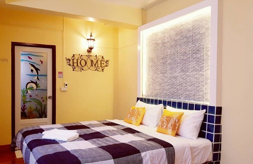 Bang Phra Hotel | Baan Sai Thong Hotel