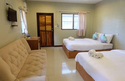 Kanchanaburi Hotel | Baan Suan Chan Resort