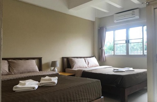 Khlong Khut Hotel | Baan Ton Chan