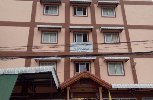 Rangsit Hotel | Baan Yuyuen