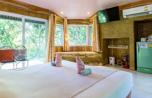 Ban Ta Khun Hotel | Baandin Chiewlarn Resort