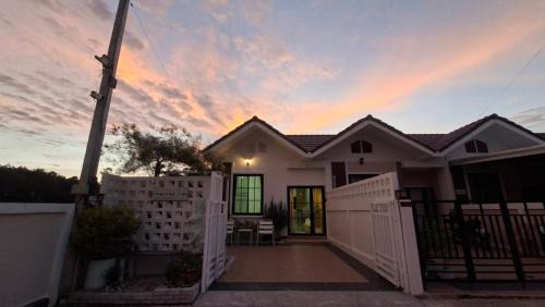 Mukdahan House | Baanjaifu บ้านใจฟู