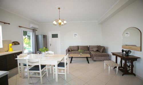 Paliki Apartment | BABI'S VILLA - Garden apartment