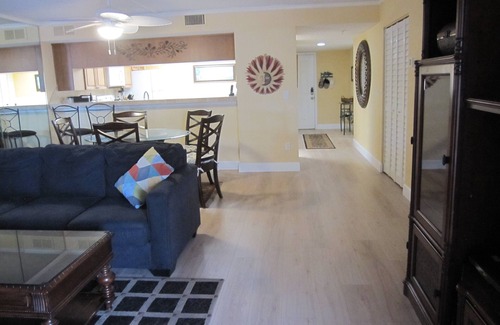 Indian Shores Condo | Baby Friendly Luxury 3 Bedroom, 2 Bathroom Condo With Walk-Out To Pool