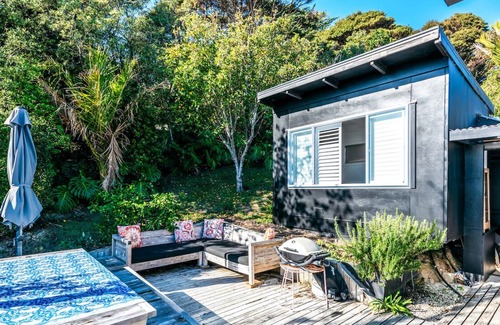 Ostend House | BACH 56, Palm Beach