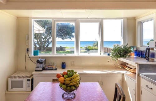 Onetangi House | BACH ON THE BEACH | Coast & Country |n WINTER DEAL - Stay for 3 Pay for 2