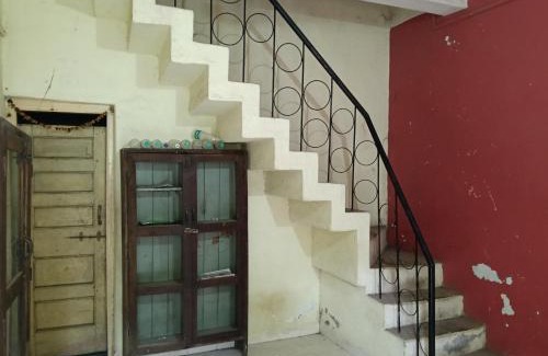 Aurangabad House | Bachelor's Homestay