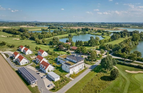 Kirchroth Apartment | Bachhof Resort Apartments