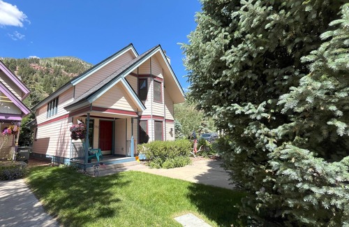 Telluride House | Bachman Village #9, Family-friendly home with backyard - great location!