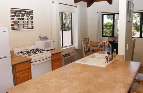 Baywood Park Bed & Breakfast | Back Bay Inn