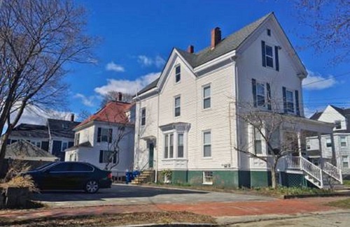 Oakdale Apartment | Back Cove Gem ★ 5 Min to Old Port ★ Bright and New