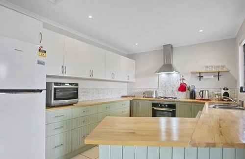 Tin Can Bay House | Back to Bass Tin Can Bay