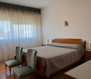Udine Apartment | Back to the 70s, Large three-bedroom with parking