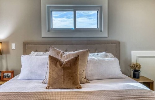 Brenham House | Backroads & Views! Close to Brenham & Round Top