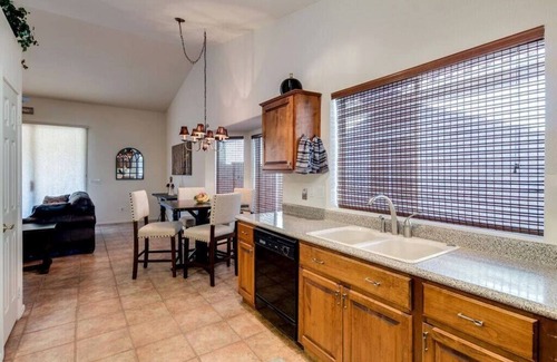 Coyote Lakes House | Backs up to golf course- 6 miles from Surprise Stadium for Spring Training games