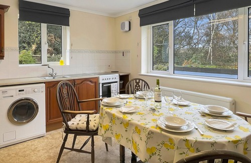 Minehead Cottage | Backwoods Annexe Tranquil Escape on the Edge of Minehead