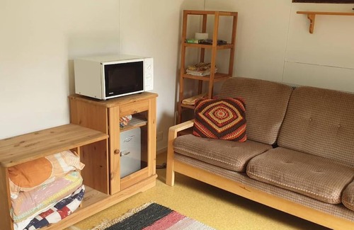 Keminmaa Apartment | Backyard Cabin With Veranda By Kemi River In Keminmaa
