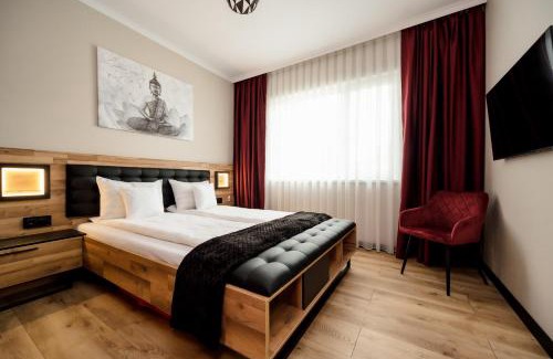 Oradea House | Backyard Jacuzzi House