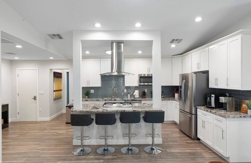 Camelback East Villa | Backyard Oasis - Pool, Basketball, Close to Hiking