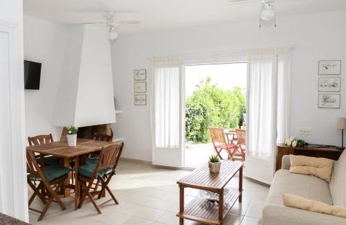 L'Ampolla House | Baconer - Casa en l'Ampolla con jardín privado y acceso directo al mar - Deltavacaciones