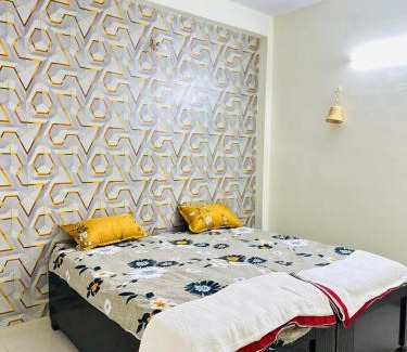 Rau House | Badal Homestay 2 Near IIM RRCAT