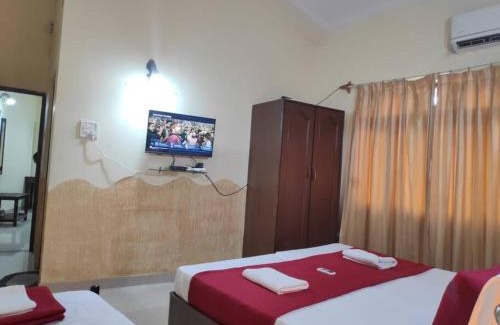 Saunta Vaddo Apartment | Baga Beach Homestay near Tito`s lane
