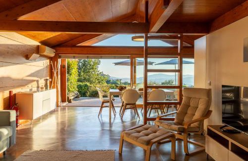 Freixieiro de Soutelo Villa | Bagoada Cabin - Sunset Vista - uChill