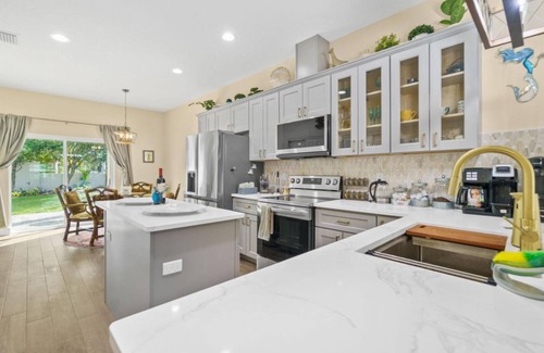 Merritt Island House | Bahama Breeze Retreat