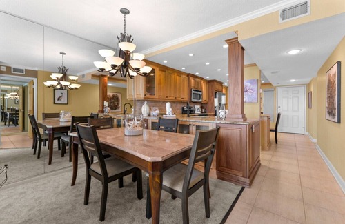 Isla del Sol Condo | Bahia Vista Ground Floor 2 Bedroom 131