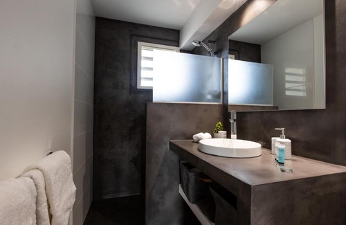 Nettle Bay House | Baie Nettle Beach Villa 2080