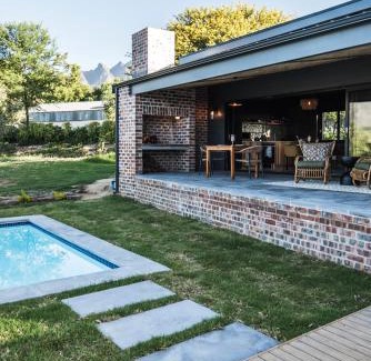 Drakenstein House | Bains View Olive and Guest Farm