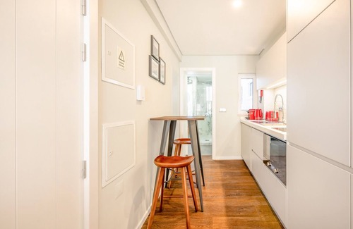 Encarnacao Apartment | Bairro Alto Prime Studio II by Homing