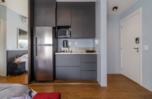 Consolacao Apartment | Baixo Augusta queen bed, pool, gym and garage