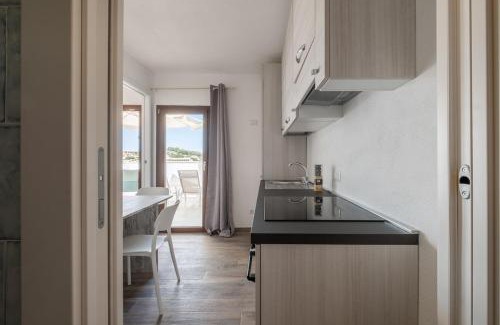 Baja Sardinia Apartment | Baja Sardinia Terrazza un passo dal Mare - AC