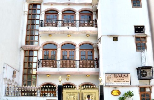 Karol Bagh House | Bajaj Indian Home Stay