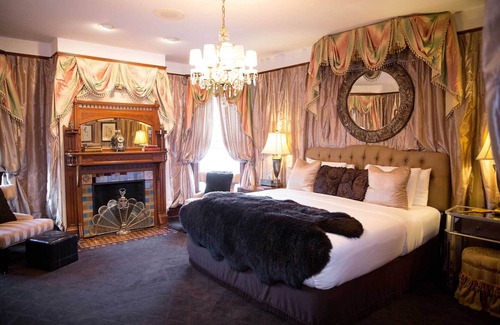 Lake Geneva Hotel | Baker House Hotel