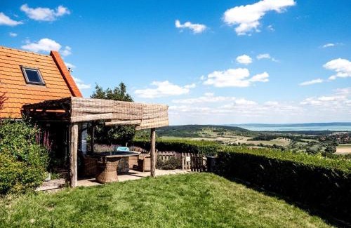 Balatoncsicso House | Balatoncsicsó - Szőlő Birtok