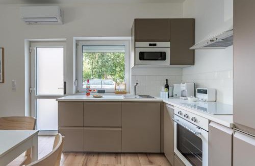 Siofok-Szabadifurdo Apartment | Balatonic Grape apartmanház