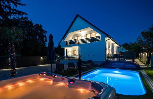 Siofok-Szabadifurdo Apartment | Balatonic Lime apartmanház