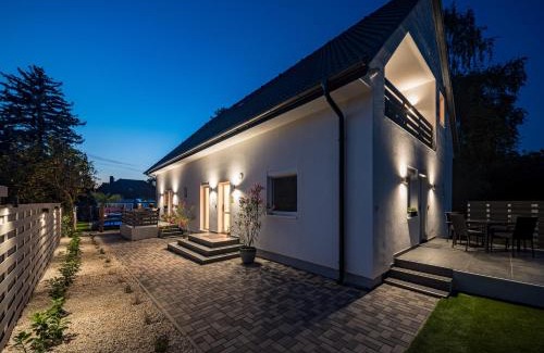 Siofok-Szabadifurdo Apartment | Balatonic Lime apartmanház
