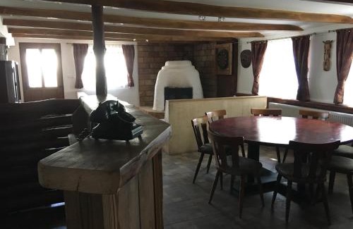 Balatonkenese House | Balatonkenesei Nádfedeles Lovas Vendégház