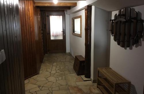 Balatonkenese House | Balatonkenesei Nádfedeles Lovas Vendégház