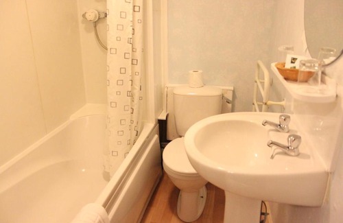 Crail Hotel | Balcomie Links Hotel