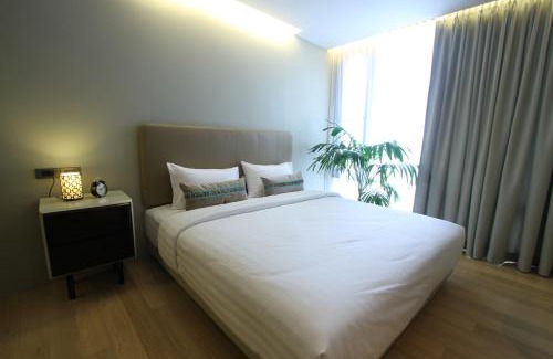 Si Racha Apartment | Balcony Courtyard Sriracha Hotel & Serviced Apartments