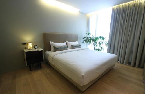 Si Racha Apartment | Balcony Courtyard Sriracha Hotel & Serviced Apartments