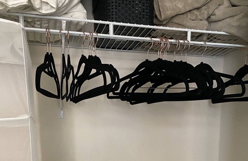 Gaithersburg Apartment | Balcony, room and private bathroom