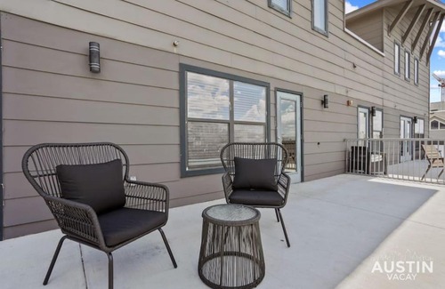 West Campus Apartment | Balcony Views and Ideal West Campus Austin Location