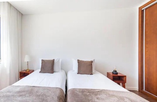 Ferrel House | Baleal Surf Ranch