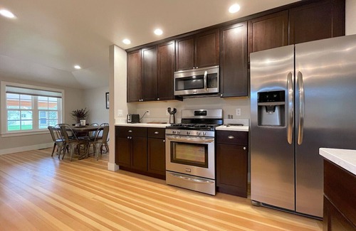 Cody House | Bales Cottage,walking distance to downtown & Buffalo Bill Center of the West!