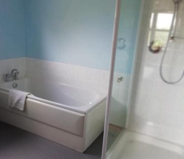 Leven Bed & Breakfast | Balhousie Farm Bed and Breakfast